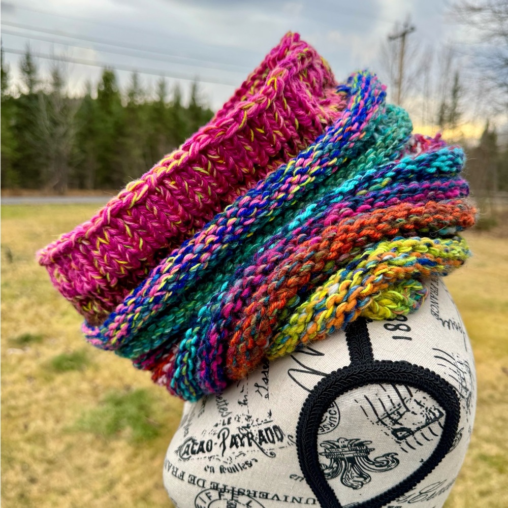 Hand Crafted Multicolor Knit Wrap - Picture 6 of 17